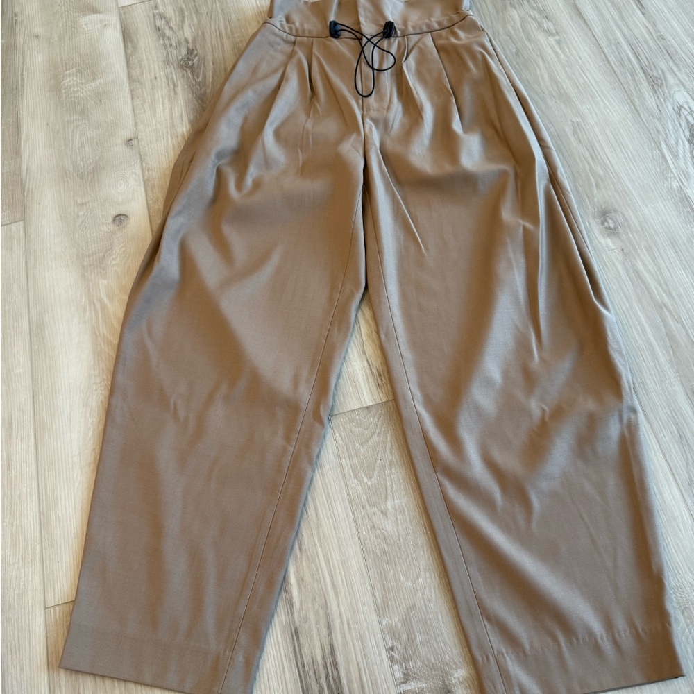 Elegant Women's Tan Trousers